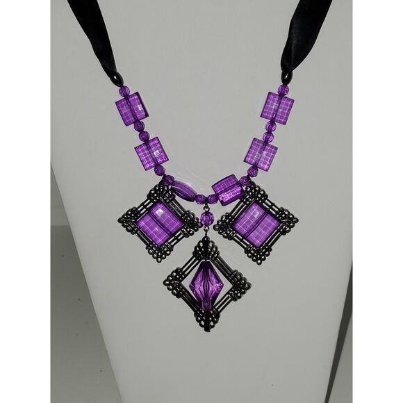 A Purple Gothic Gunmetal Necklace Choker Victorian Style Ribbon Vampire - Picture 5 of 11